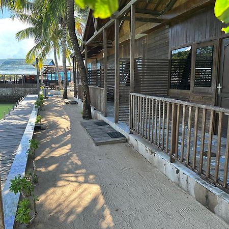 Mooi Park Sorong Exterior foto