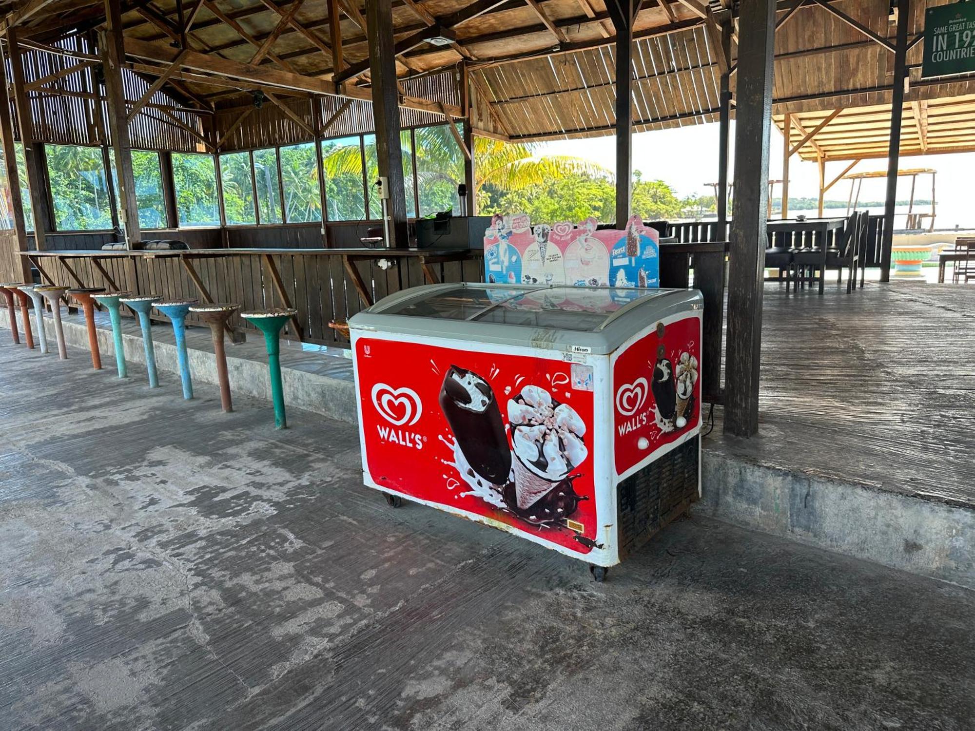 Mooi Park Sorong Exterior foto